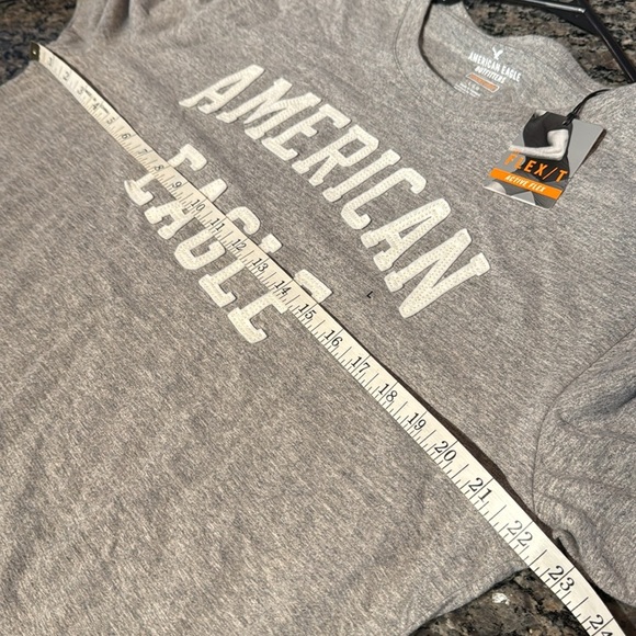American Eagle long sleeve active flex gray Tshirt NWT L - Picture 5 of 7